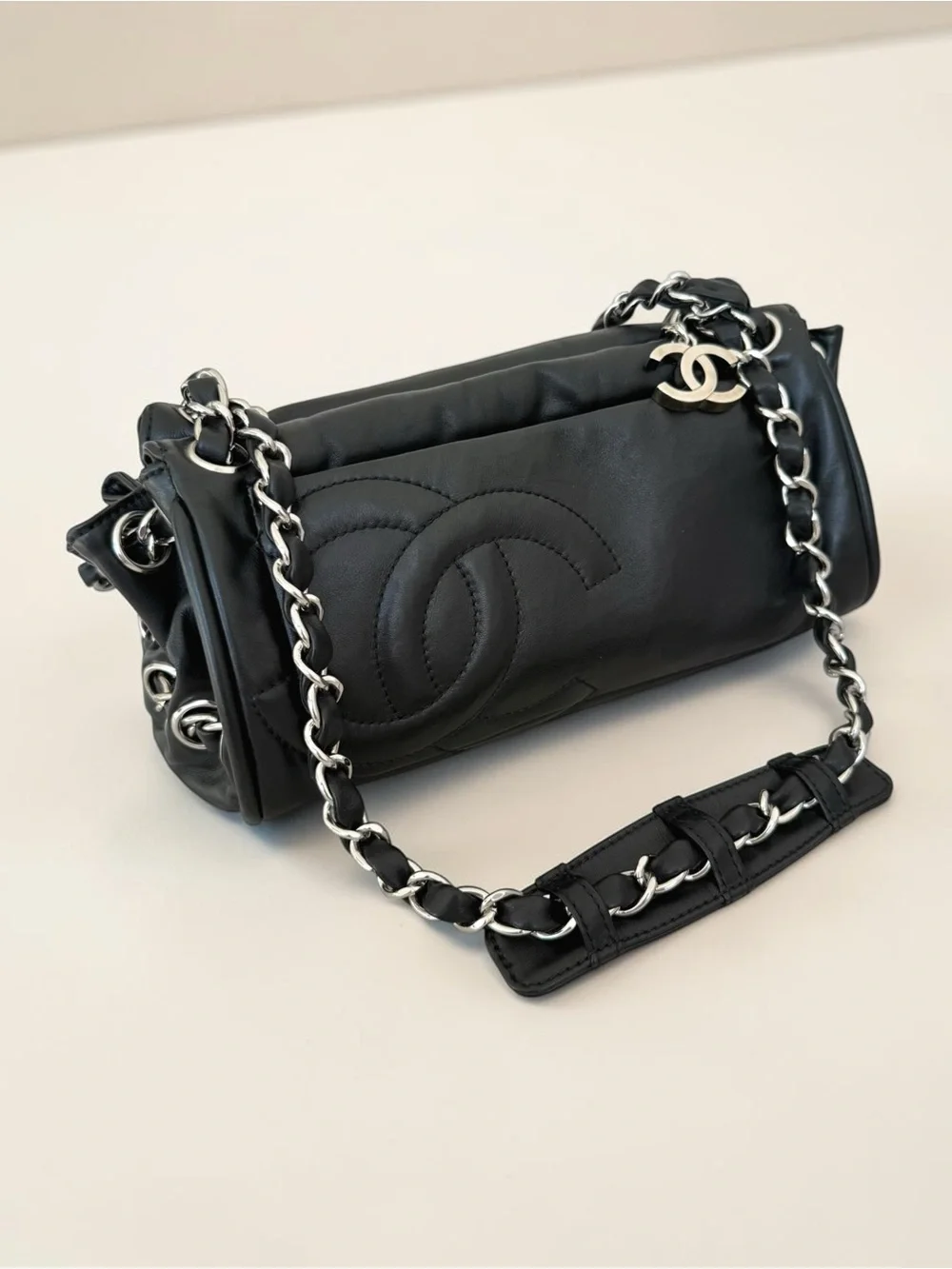 CHANEL 2006 Lux Ligne Accordian Shoulder Bag - Picture 11 of 15